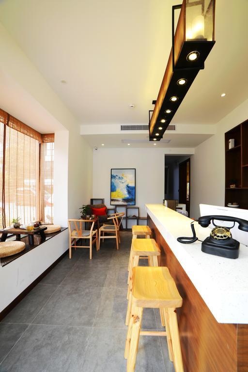 Hangzhou Puyu Travelling With Hotel Exterior foto